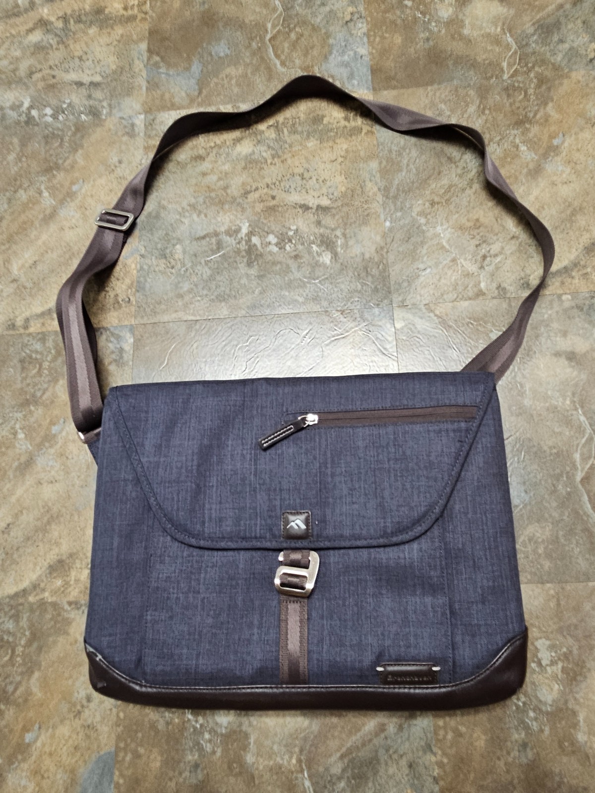 Brenthaven Collins Messenger Bag Laptop/Briefcase Gray