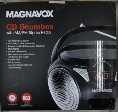 Magnavox MD6924 CD Boombox Top Load AM/FM Stereo Black New in Box A/C or Battery