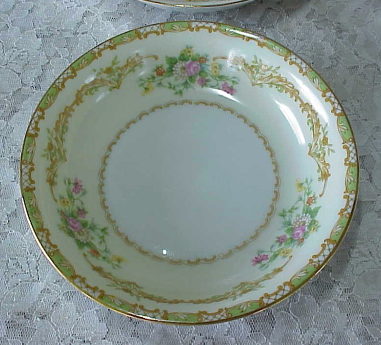Vintage Mismatched China Berry Bowls Fruit Dessert (4) Floral Design Bands 