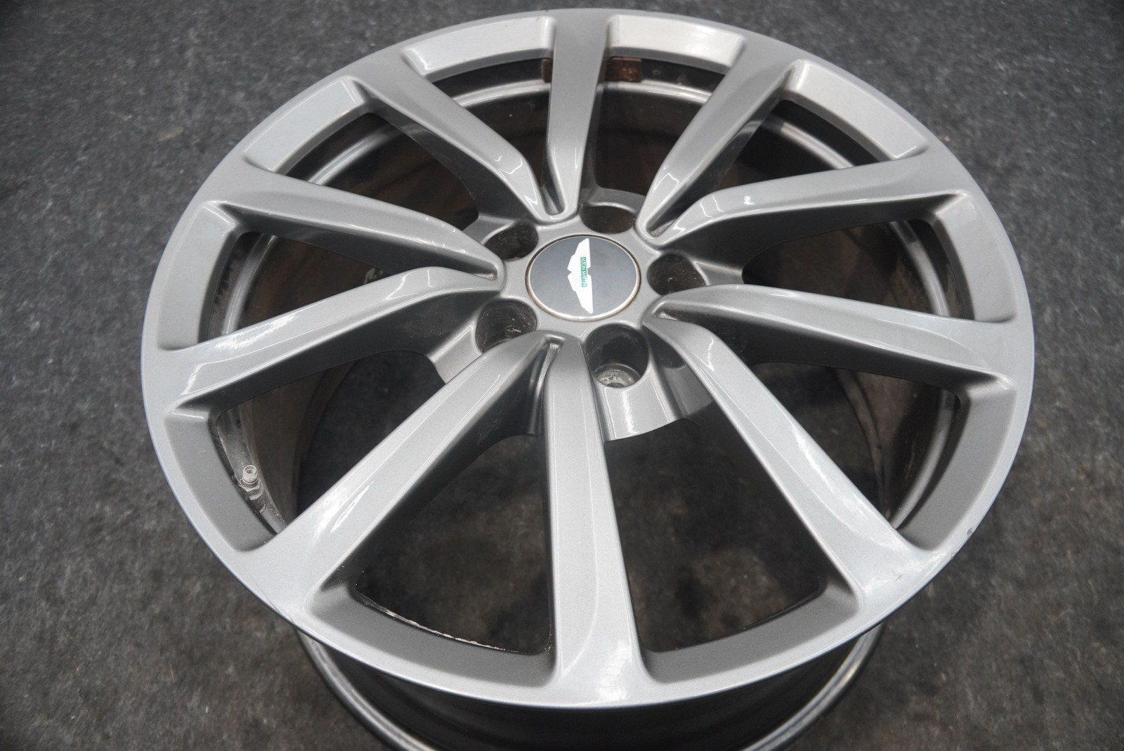 Rear 19X9.5" Inch 10 Spoke Wheel Rim EG339965G OEM Aston Martin V8 Vantage 2008