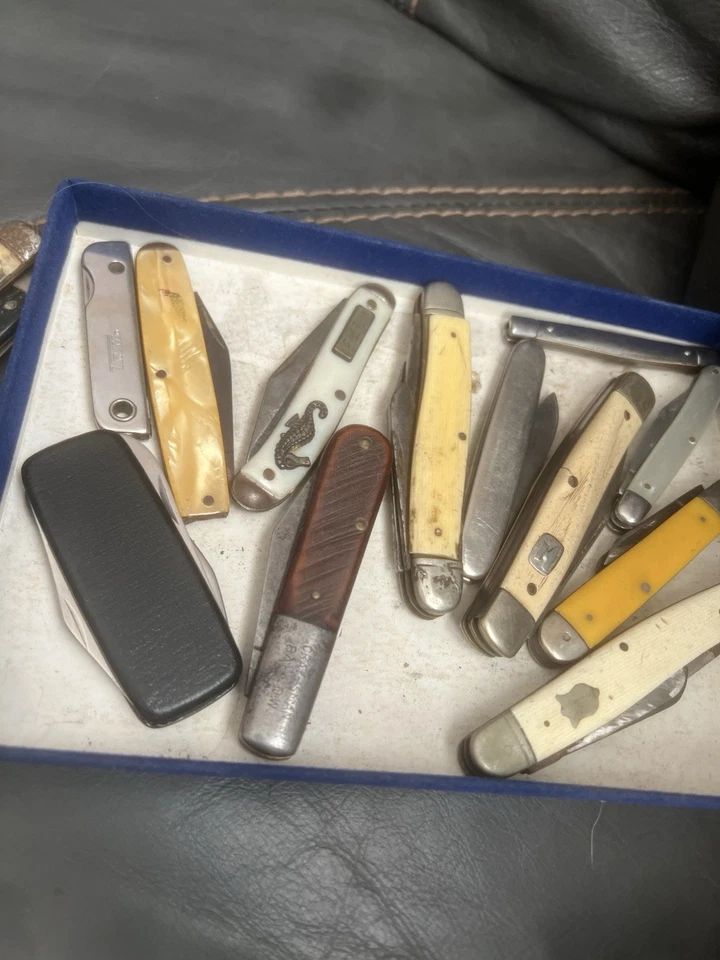 Facas de bolso dobráveis vintage lote sortido de 32 EUA e outros bens colecionáveis - Imagem 3 de 4