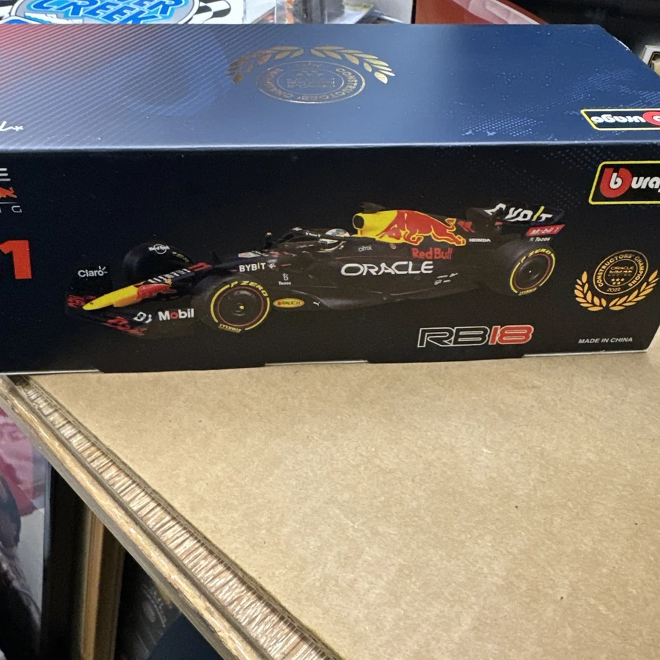 Bburago 1:24 Nuevo 2022 F1 Racing RB18 11# Pérez Red Bull Oracle Fórmula Uno Foto 4 de 4