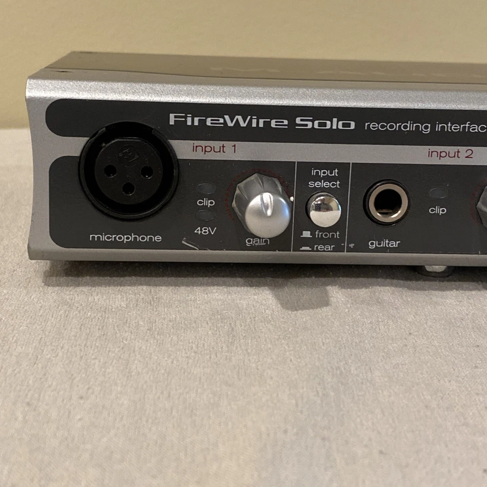 M-Audio FireWire Solo Mobile Audio Interface & Software Disk - Image 4 of 4