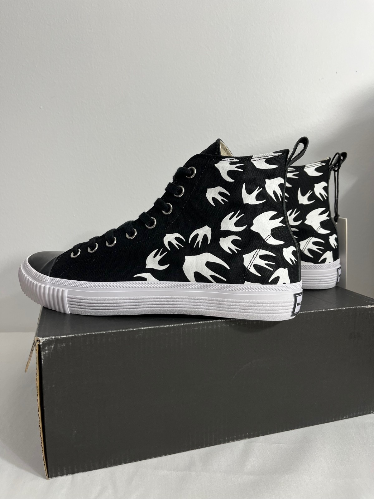 McQ Alexander McQueen Swallow Vulc High Top Sneakers Black White EU 42 MCQ McQueen Sneakers Swallow Swarm Vulc High Top White  main image 3