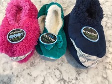 NWT Snoozies Slippers Women Lot of 3, Stretch comfort with/grip soles sz xs 4-5