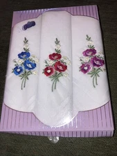3 New  Floral Ladies Hankerchiefs Mouchoir Dames 100% Cotton In Dented Box