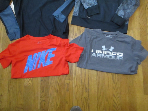 Lot of Boy's 8 Pc Under Armour & Nike Hoodie & 2 Nike T-shirts -Large - Picture 5 of 5