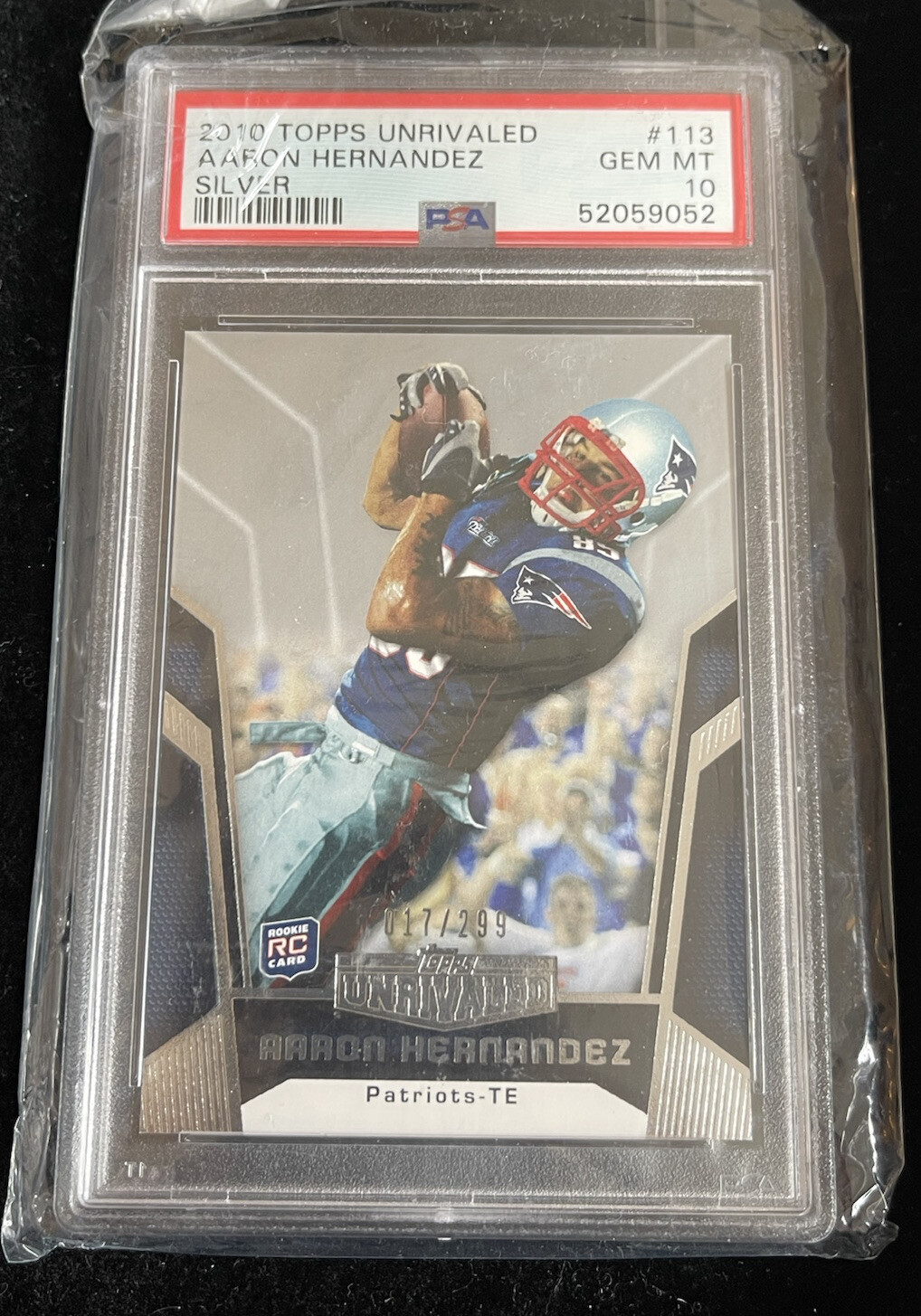 Aaron Hernandez Topps Unrivaled #113 Silver