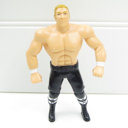 TRIPLE H - WWF WWE WRESTLING BEND-EMS - VINTAGE 19...