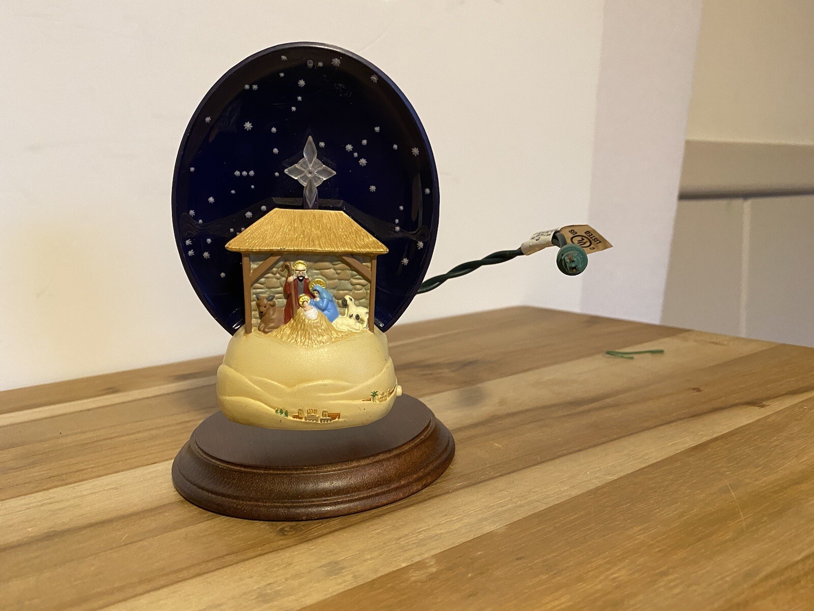 Hallmark Silent Night Nativity Plug In Ornament w/Light & Music 2004