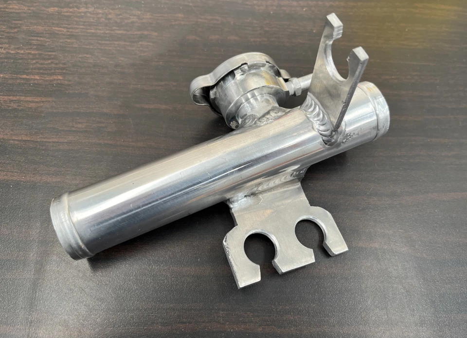 👍Full Aluminum Filler Neck Fits Toyota MR2/MS AW11 1.6L 1985-1989 With Cap⭐⭐⭐⭐⭐ - Image 3 of 4