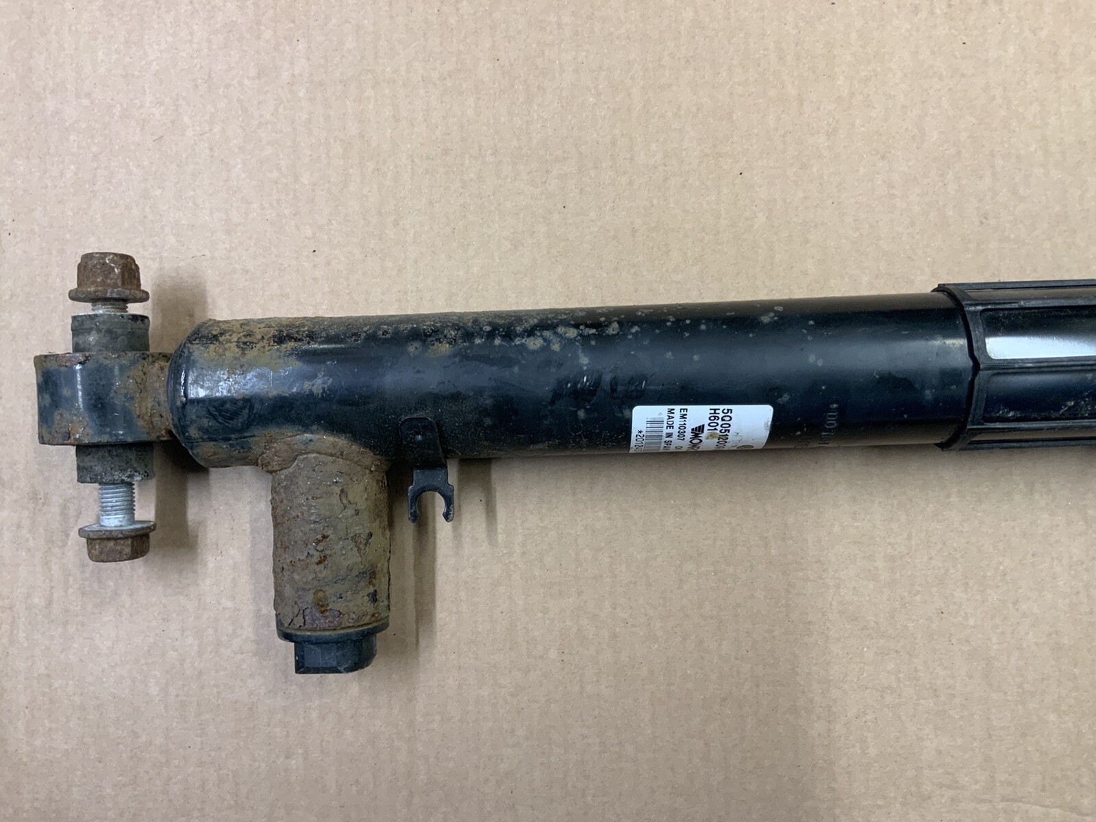 VW GOLF MK7 GTI DRIVER SIDE REAR ELECTRIC SHOCK ABSORBER DCC