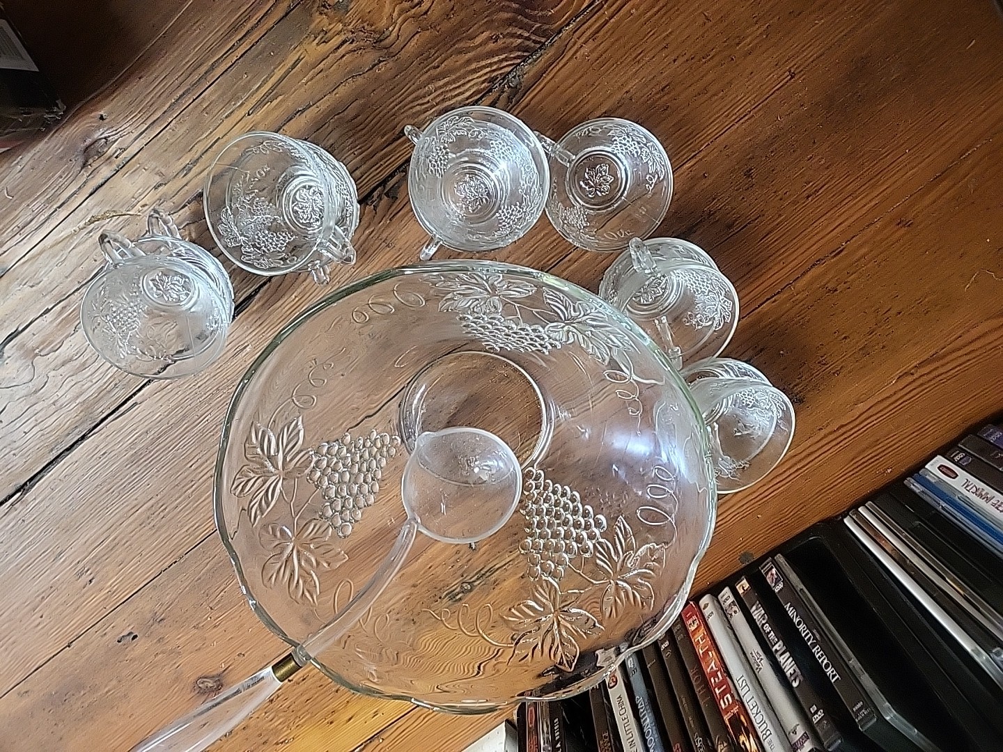 Vintage 1960s Crystal Clear Pressed Glass Anchor Hocking Harvest Embossed Grape