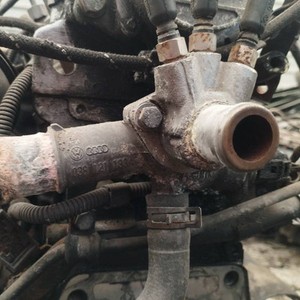 038121133a Heizung Vorwärmung Exchange Kühlmittel (Heizventil)  DE1944245-28