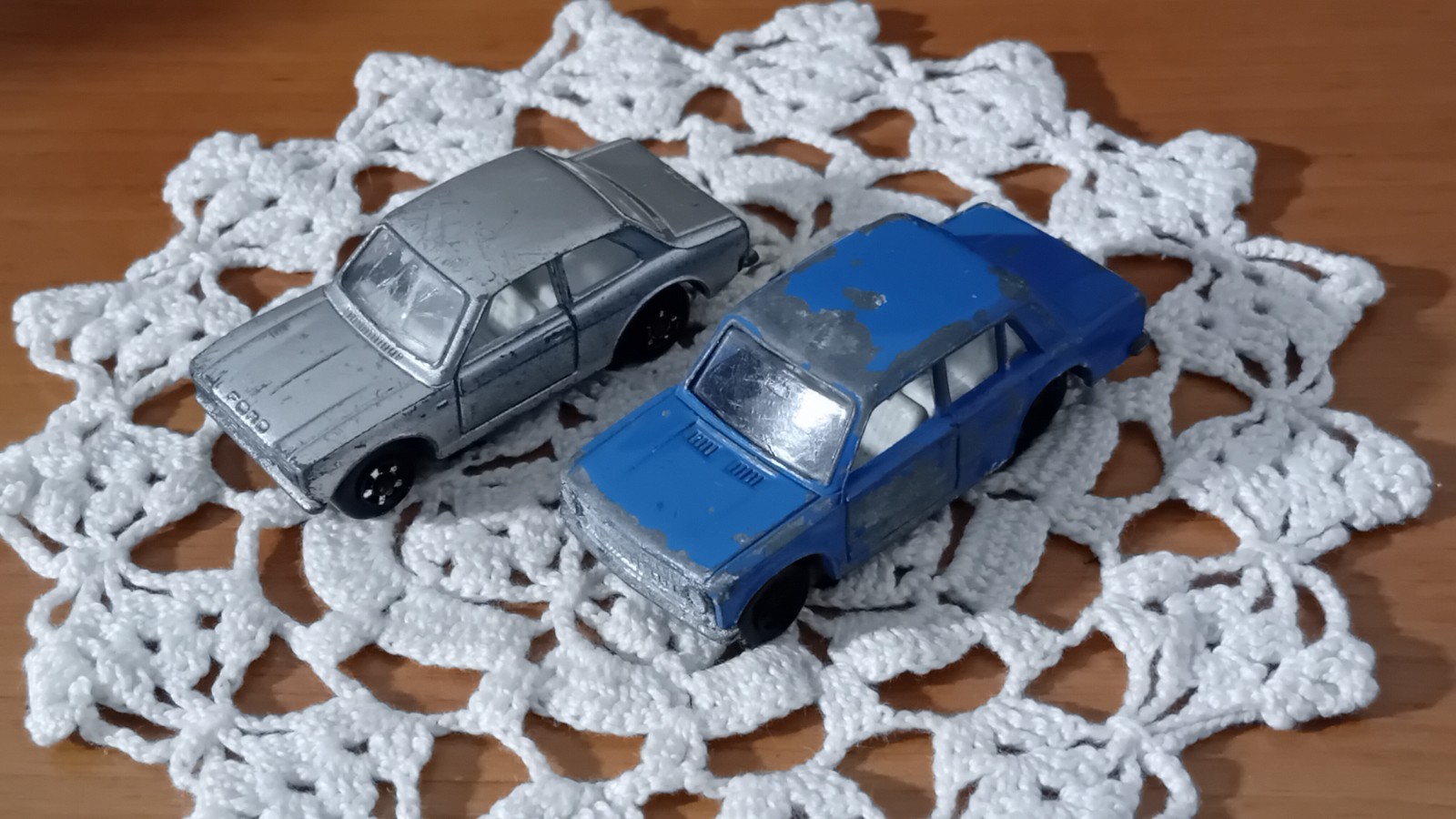 Polistil RJ, 1:66: Fiat 124 RJ 14 + Ford Escort RJ 19. Da Riverniciare.