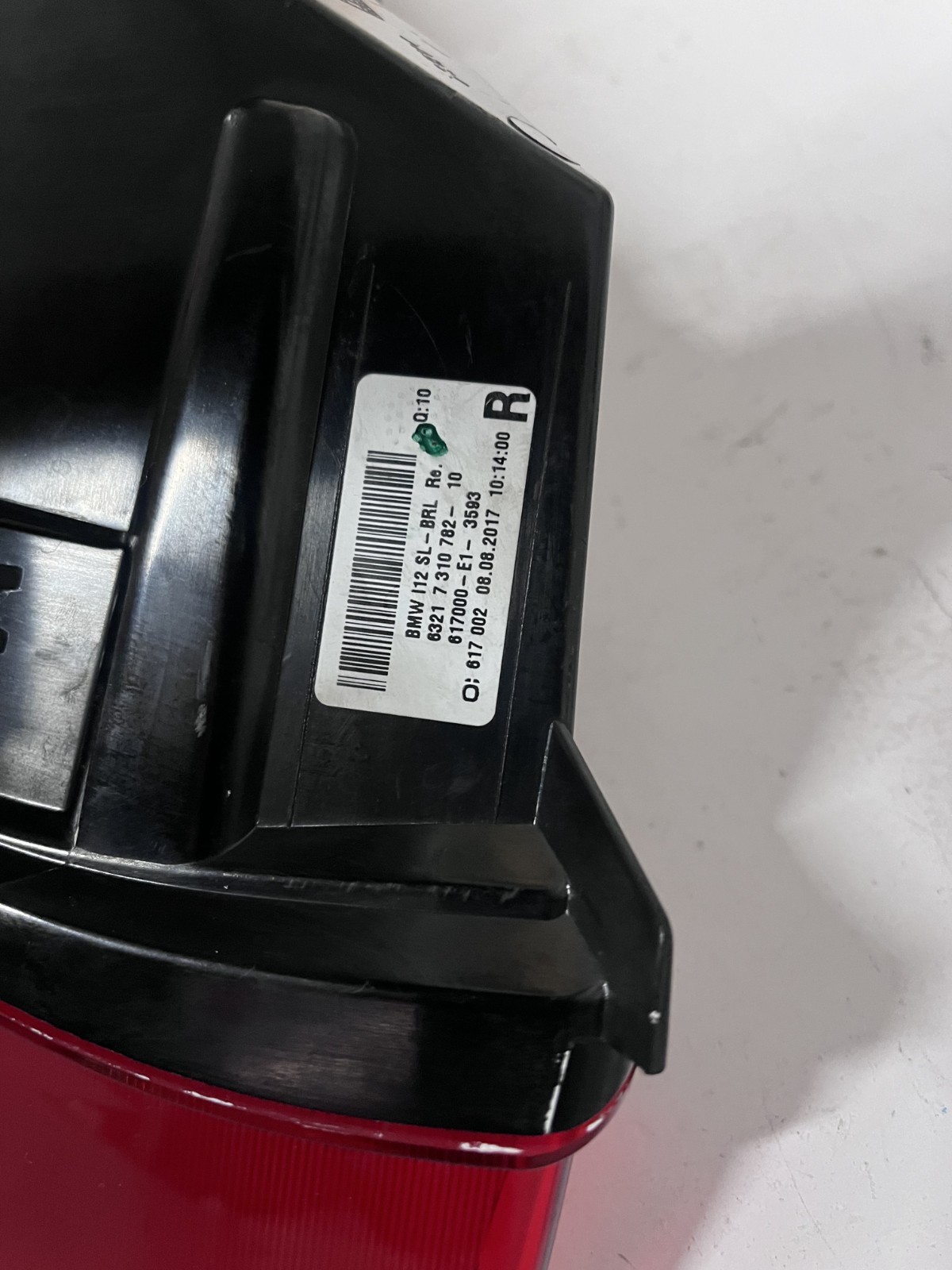 2014-2017 BMW I8 Right Tail Light (Between Gate and Bumper)