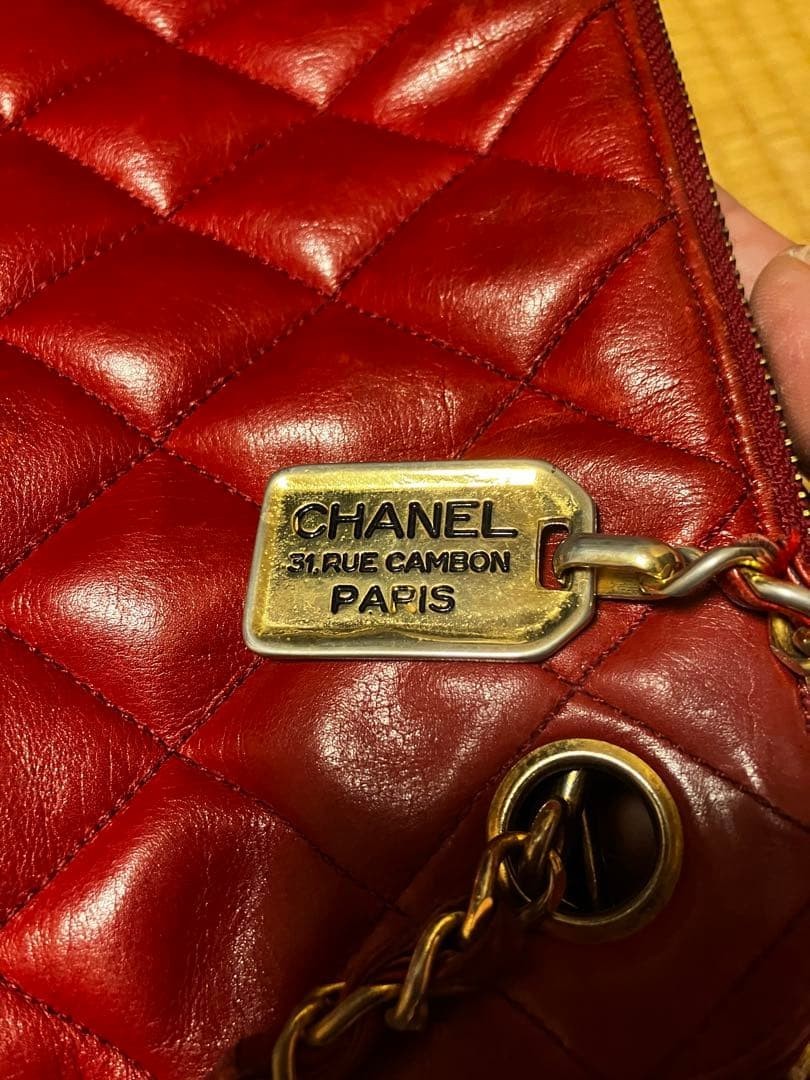 CHANEL Vintage Matelassé Chain Shoulder Bag 31RUE Tote Bag Red Gold hardware thumbnail 10