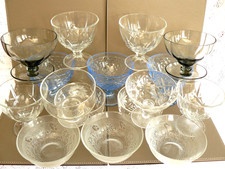 16 xVINTAGE MISMATCHED GLASS DESSERT/ICE CREAM JOB LOT WEDDING BULK CROCKERY