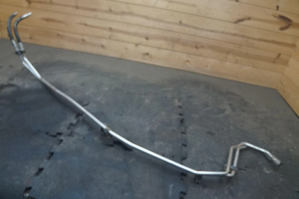 Intercambiador de aceite Entrega Devolución Tubería Línea 258092 258091 OEM Ferrari California 10 Foto 2 de 4