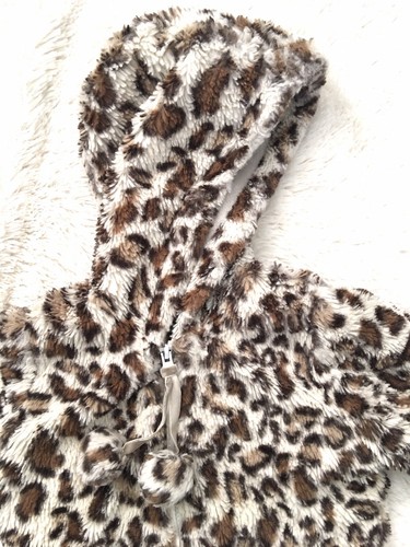 American Widgeon Girl Leopard Zip Hood Faux Fur Coat SOFT Cheetah Pom Poms 6 - Picture 2 of 4