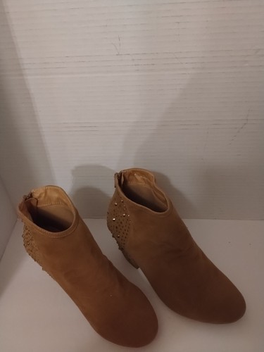 Gold Studded Brown Canyon Suede Pointed Toe Ankle Boots Great Condition Size 6 - Picture 2 of 15