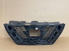 Nissan Qashqai Front Centre Grill With Camera Hole 2017-2021 / 62310HV32B - NEW