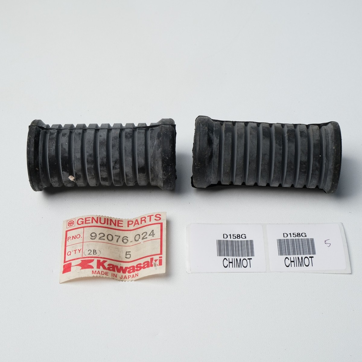 ロッキー Kawasaki Z1 H1 H2 KZ400 KH KZ Footrest Foot Pegs Rest Footpeg