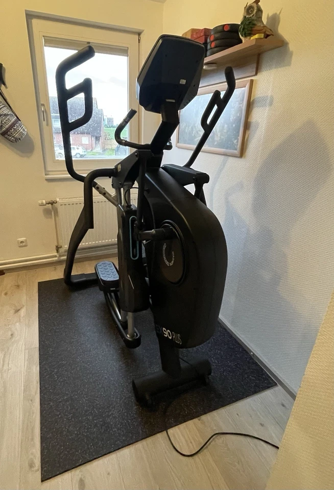 Cardiostrong Crosstrainer/Ellipsentrainer EX90 Plus, makellos - Bild 2 von 4