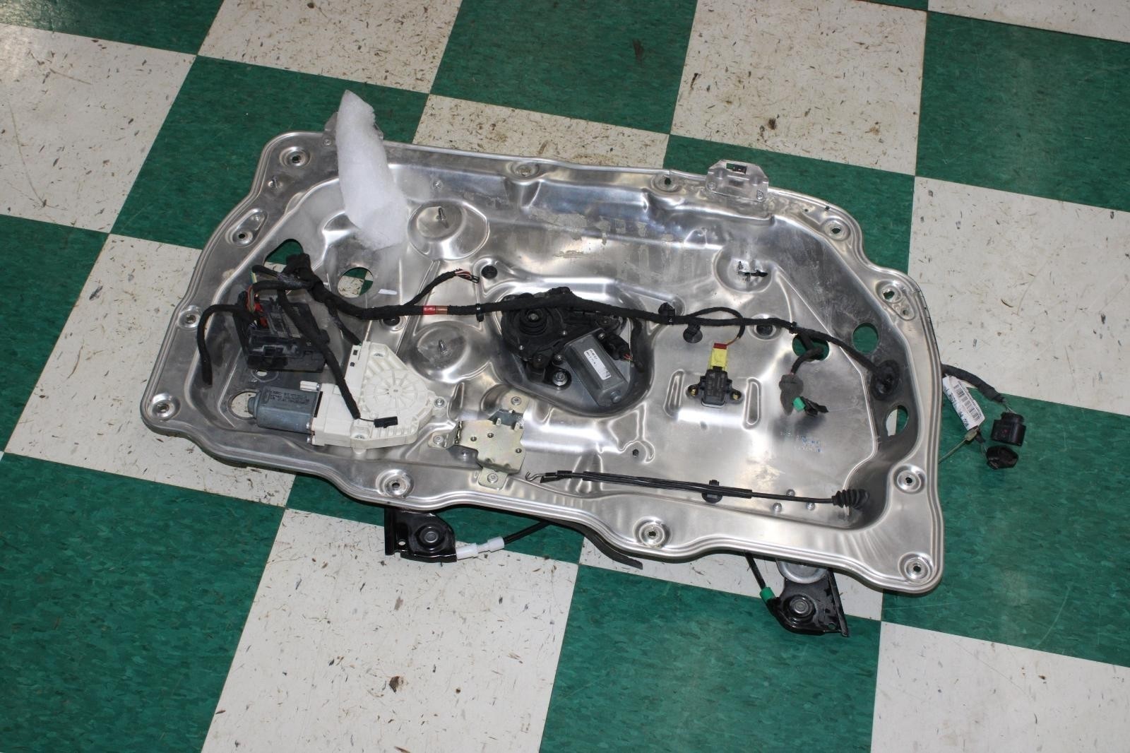 Bentley Flying Spur 2014-2018 Front Left Power window motor