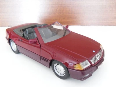 MERCEDES BENZ 500 SL 1989 MAISTO 1/18. - Photo 1/4