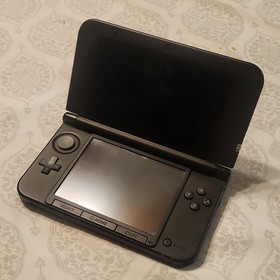 Nintendo 3DS XL SPR-001 Black 3D Handheld With Miitopia + Charger