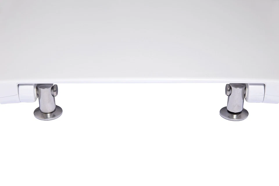 Ideal Standard Clodia Sedile per wc Design avvolgente Tondo UV resistente - Immagine 3 di 4