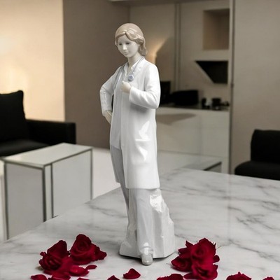 LLADRO Female Doctor Figurine 01008189 PHYSICIAN LARGE | eBay