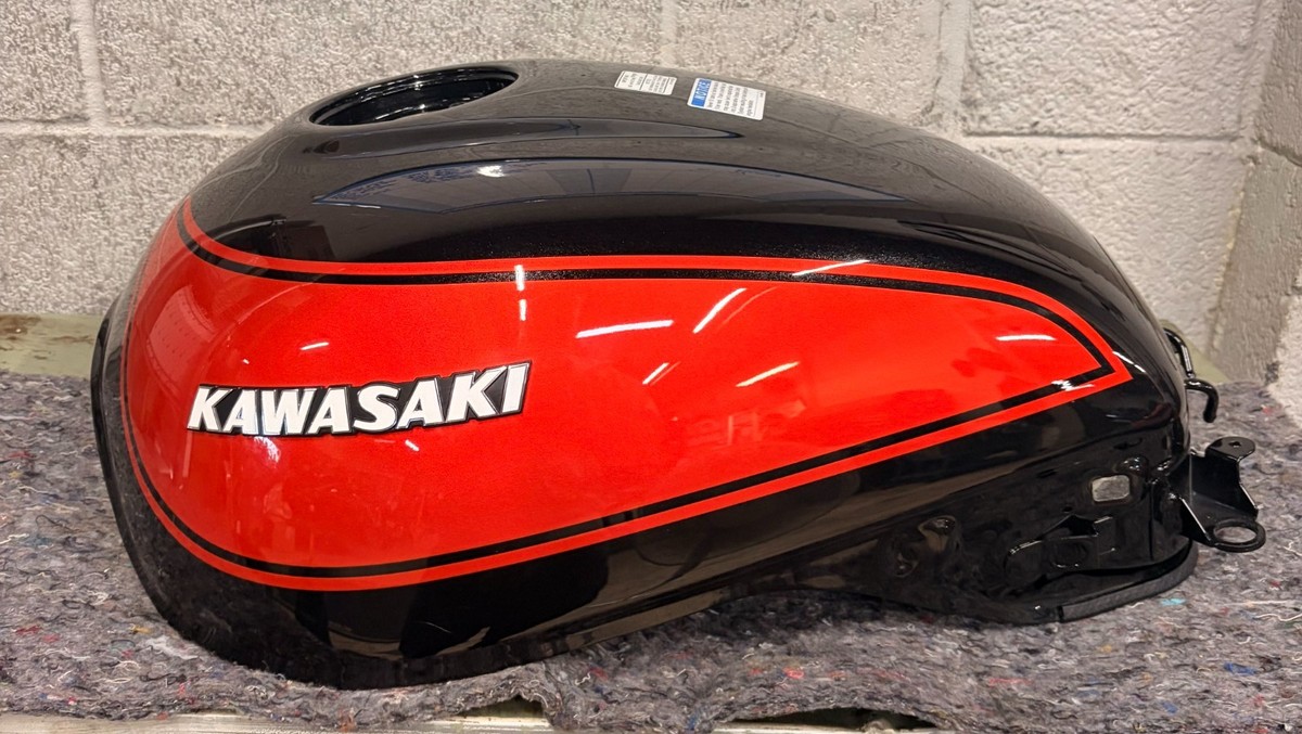 2026 KAWASAKI Z900RS SE ABS FUEL GAS TANK BLACK 51073-5053-660 | eBay