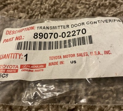  New Toyota 89070-02270 Transmitter Assy, Factory Original Key