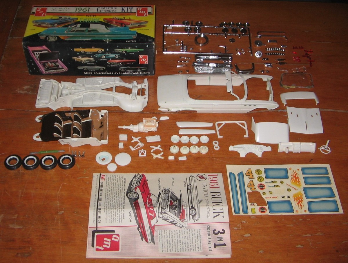 AMT 1961 Buick Invicta Convertible Kit # K-511 Annual Disassembled