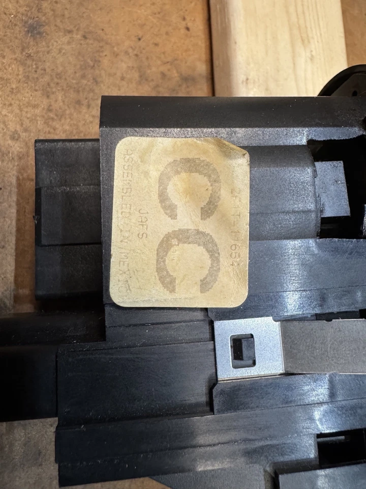 Interruptor de faros OEM 00-05 Ford Excursion con faros antiniebla automáticos 2F1T-11654-CC Foto 4 de 4