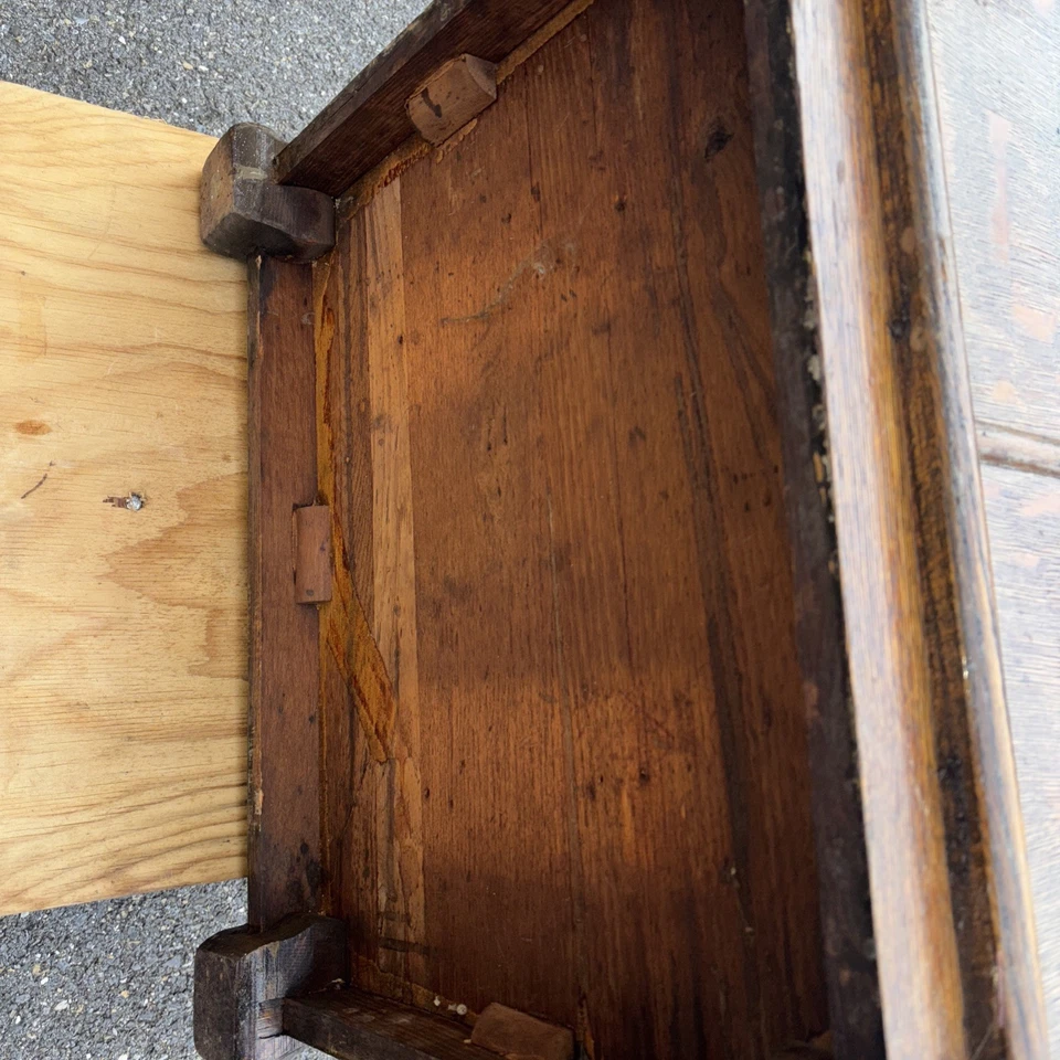 Armário antigo de música Tiger Oak Record - Imagem 4 de 4