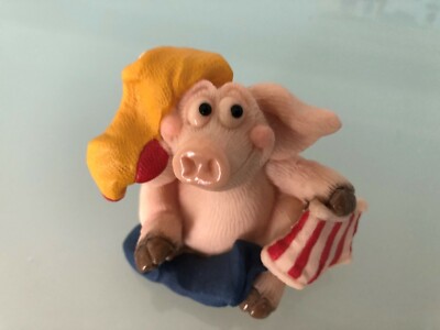 Piggin  Untidy funny pig figurine keepsake NIB Unique great stocking stuffer!