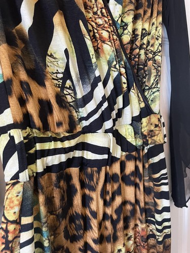 Animal Print Jumpsuit - Size 8 (would fit 10) - good condition - Picture 7 of 8