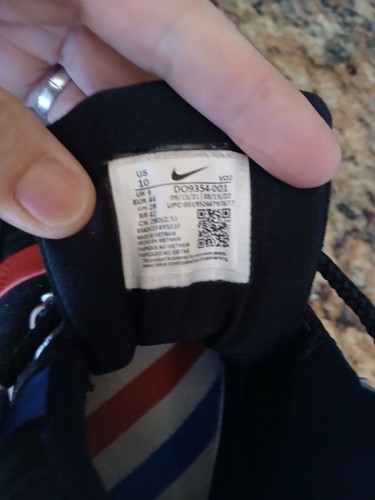 Size 10 - Nike Zoom LeBron 3 Retro Barbershop DO9354-001 - Picture 7 of 8