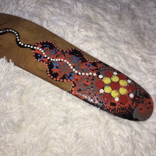 Vintage Hand-Painted Wooden Signed Boomerang Aboriginal Dot Art Australia Valilo - Picture 4 of 10