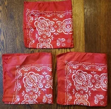 3 ORIENTAL TRADING RED BANDANAS WHITE FLORAL/PAISLEY CRAFTS LG 21”x22” Polyester