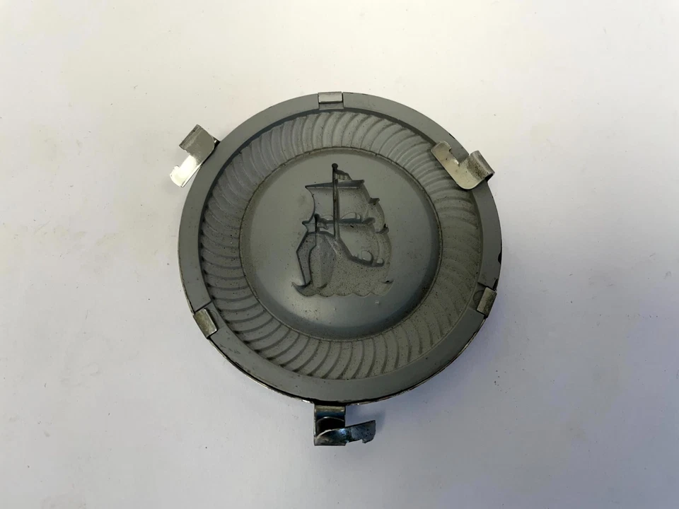 1951-1952 Plymouth Cranbrook Deluxe гудок кольцо эмблема украшение 1325171 новый из старых запасов. - Изображение 4 из 4