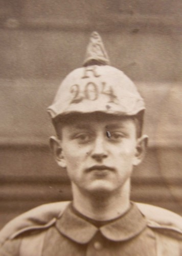 Portrait Foto Soldat des Reserve Infanterie Regiment 204 / Pickelhaube mit Bezug - Picture 2 of 3