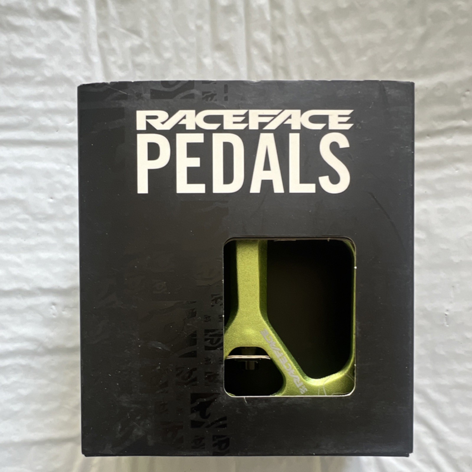 Race Face Atlas Green Aluminum Flat Platform Pedals PD13ATLASGRN
