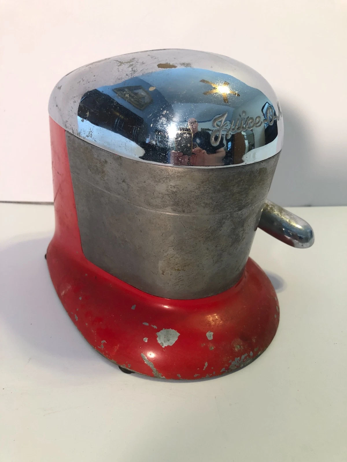RIVAL JUICE-O-MAT Tilt Top Hand Crank Metal Juicer Red NJ-848 COMPLETE Vintage
Opens in a new window