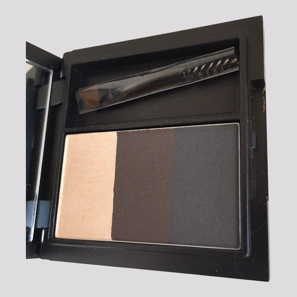 MAC Great Brows Kit Spiked + MAC Retro Matte Liquid LipColour SIMPLY SMOKED NWOB - Image 4 of 4