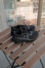 On Men s Cloud Monster 2 US 8