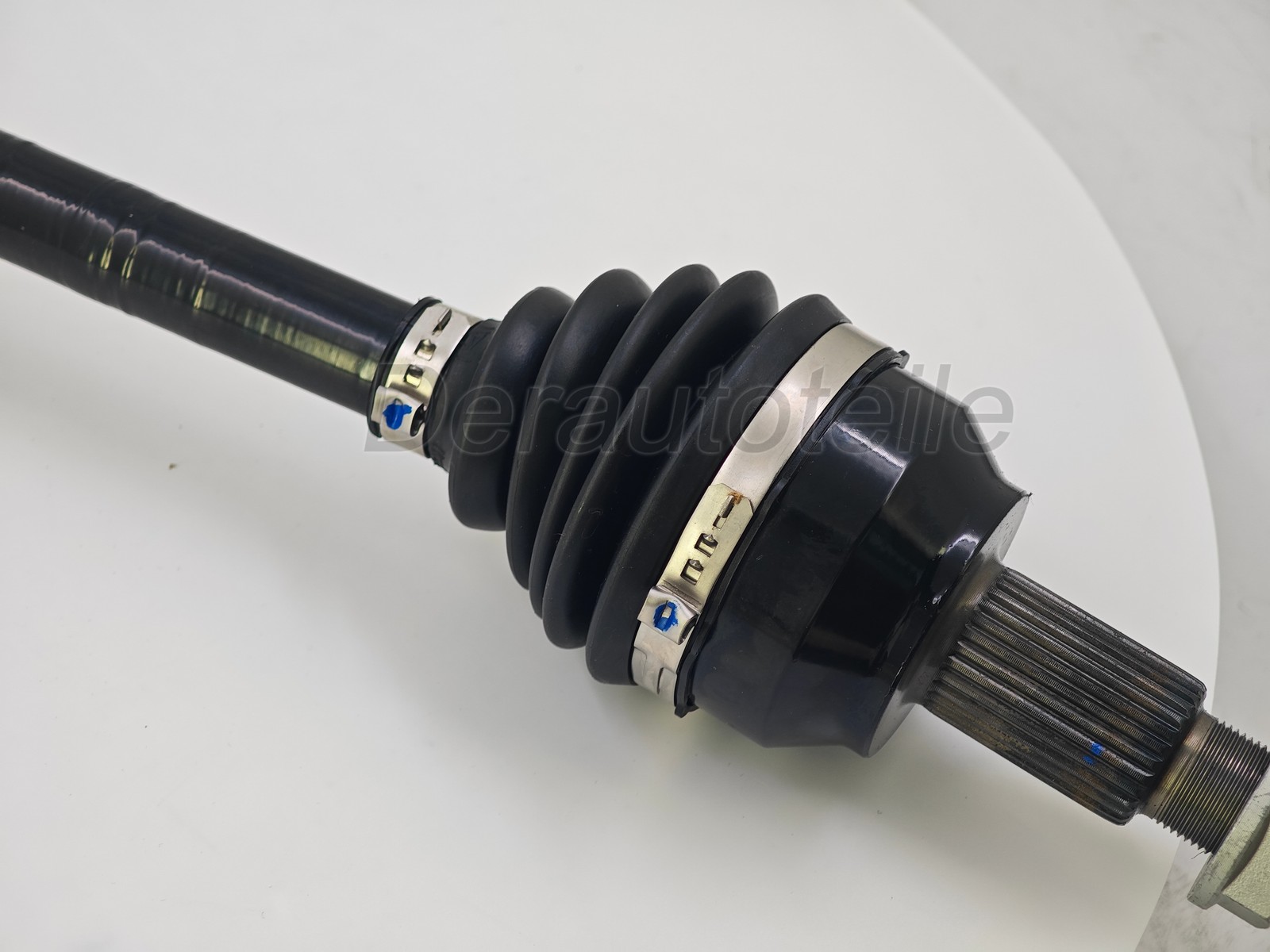 Front Right Shaft Axle For Maserati Ghibli M161 2014-2019 LEVANTE 670035142 NEW